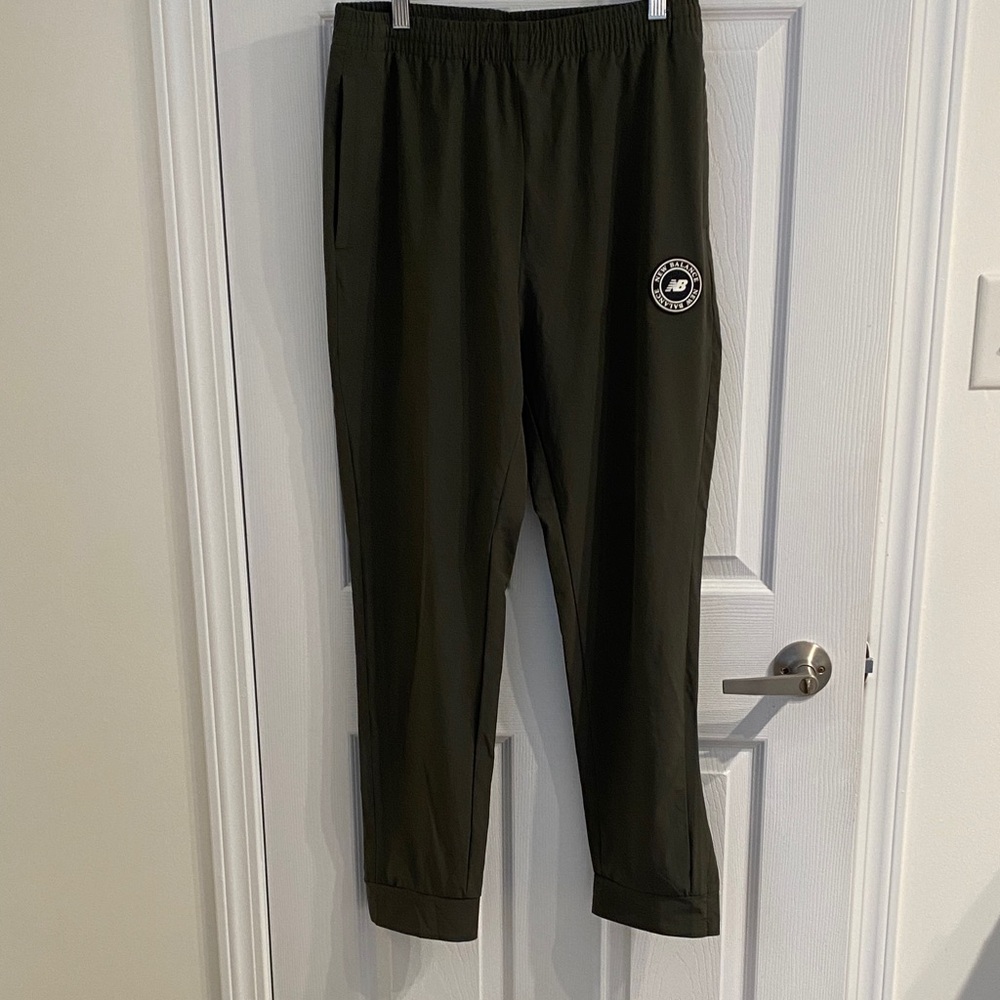 New Balance Men's Olive Green Athletic Pants size M